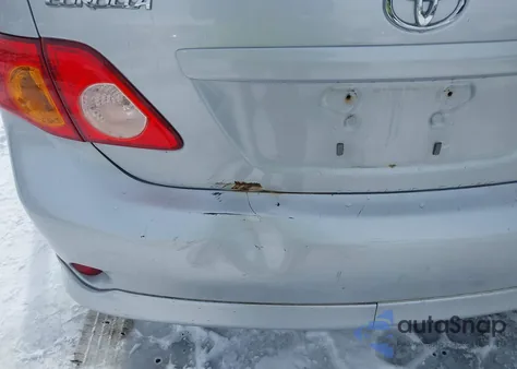 2009 Toyota Corolla S z USA, uszkodzony, nr VIN 1NXBU40E09Z064511